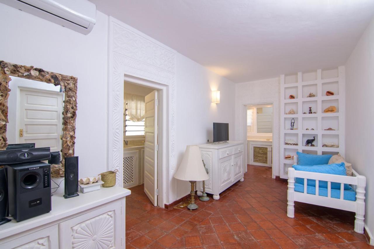 Coral Key Villa Малинди Екстериор снимка